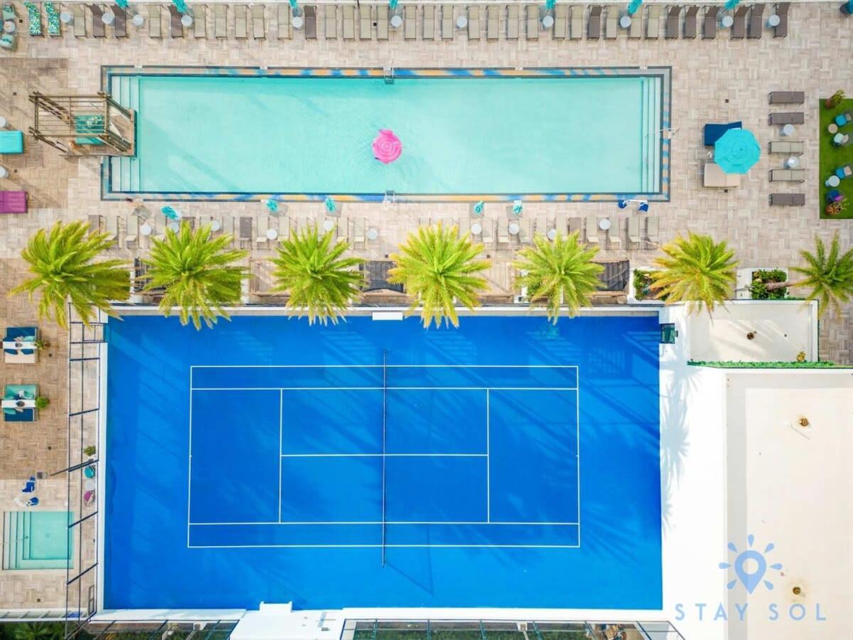 Wrap Around Balcony - Insane Views - Amazing Pools Apartment Hollywood Luaran gambar